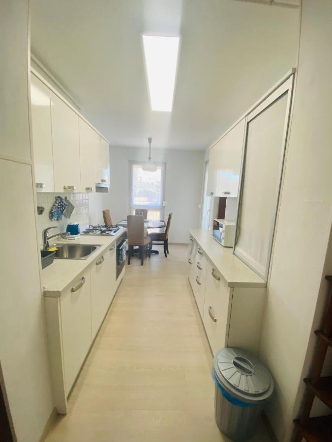 Exceptional Apartment With 2 Bedrooms Near The Sea Pula Exterior photo